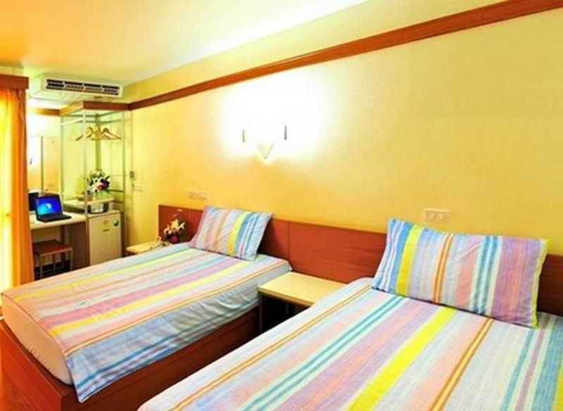 Mad Monkey Hostel Bangkok Exteriör bild